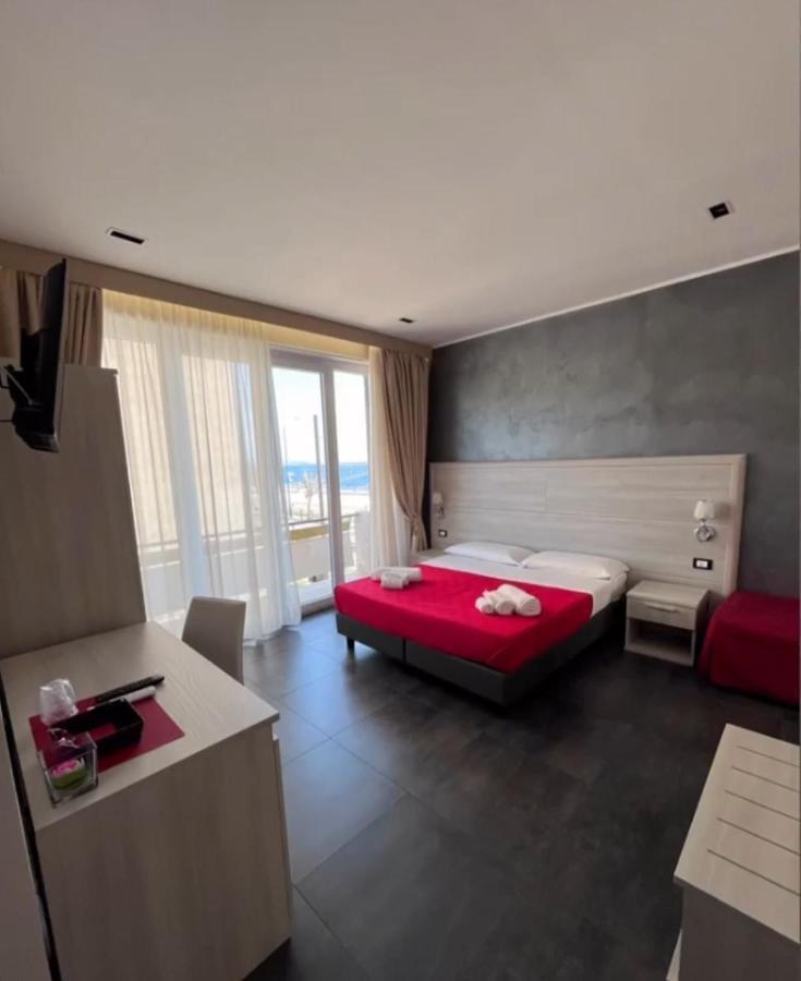 B&B Margherita Messina Eksteriør bilde